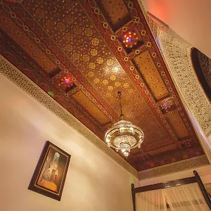 riad-fes-maya.hotelfesmorocco.com/